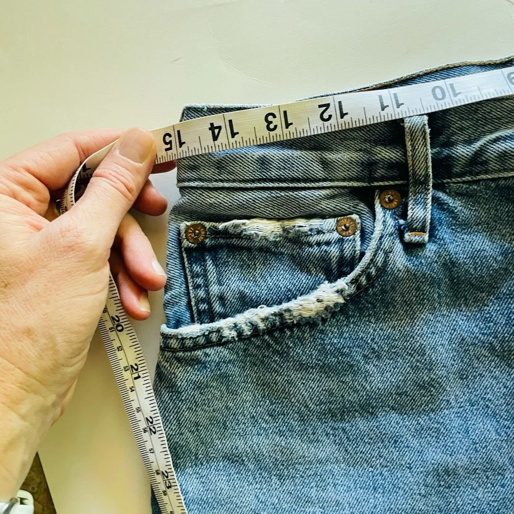 AGOLDE Cut Off Jean Shorts